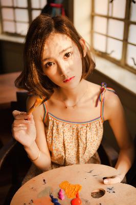 春潮烂漫海棠红